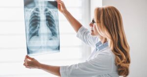 Lee más sobre el artículo ¿Cuál es el Precio de una Radiografía en Colombia? (2024) 